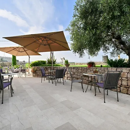 Couette-café Hresc I 4*