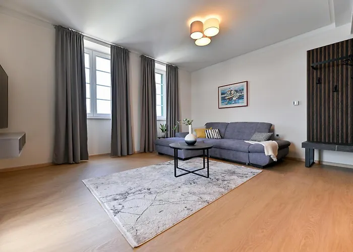 לינה וארוחת בוקר Hresc I