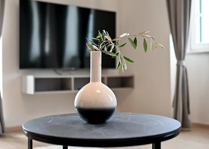 לינה וארוחת בוקר Hresc I