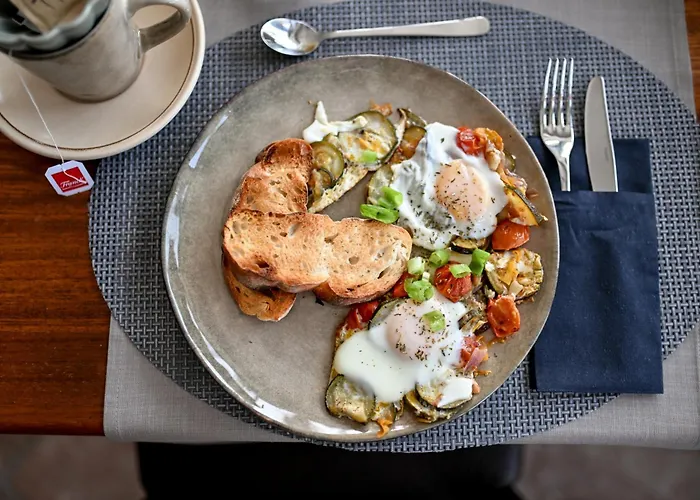 Oda ve Kahvaltı Hresc I